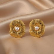 Vintage Flower Earrings Gold