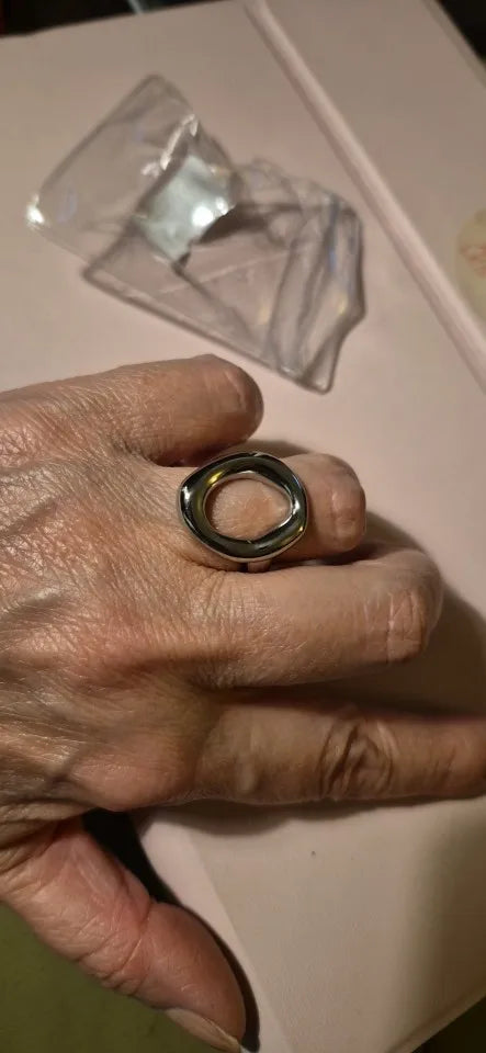 Customer wearing the silver abstract oval ring